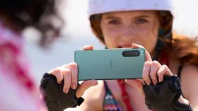 இப்படியொரு அழகான ஸ்மார்ட்போனை பார்த்ததுண்டா? பிரம்மிக்க வைத்த Sony.! இப்படியொரு அழகான ஸ்மார்ட்போனை பார்த்ததுண்டா? பிரம்மிக்க வைத்த Sony.!