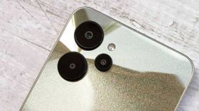 பல 5G போன்களை ஓரங்கட்டி அடிக்கும் விலையில்.. Realme 10 ஸ்மார்ட்போன் அறிமுகம்! பல 5G போன்களை ஓரங்கட்டி அடிக்கும் விலையில்.. Realme 10 ஸ்மார்ட்போன் அறிமுகம்!