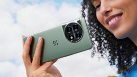OnePlus 11 அறிமுகம்: இன்னையோட மற்ற பிராண்டுகள் எல்லாம் காலி; பார்த்துப் பார்த்து செதுக்கி இருக்கானுங்க! OnePlus 11 அறிமுகம்: இன்னையோட மற்ற பிராண்டுகள் எல்லாம் காலி; பார்த்துப் பார்த்து செதுக்கி இருக்கானுங்க!