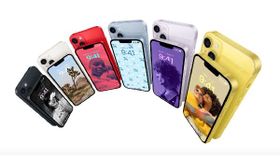 இவ்ளோ கம்மி விலைக்கு விற்கப்பட்டதே இல்ல.. Flipkart-க்கு கும்பிடு போட்டு.. ஆளுக்கொரு iPhone 14 ஆர்டர் போடுங்க! இவ்ளோ கம்மி விலைக்கு விற்கப்பட்டதே இல்ல.. Flipkart-க்கு கும்பிடு போட்டு.. ஆளுக்கொரு iPhone 14 ஆர்டர் போடுங்க!