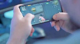 இனிமேல் தொடக்கூட மாட்டேன்: வீடியோ கேம் விளையாடிய சிறுவனுக்கு தந்தை கொடுத்த நூதன தண்டனை.!