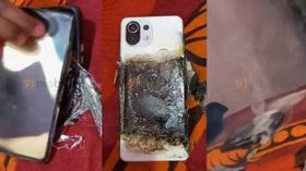 திடீரெனெ தீப்பிடித்து வெடித்த Xiaomi Phone! மெத்தை மேல் இருந்த போன் எப்படி தீப்பிடித்தது? திடீரெனெ தீப்பிடித்து வெடித்த Xiaomi Phone! மெத்தை மேல் இருந்த போன் எப்படி தீப்பிடித்தது?