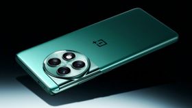 எந்த போனும் நிக்க முடியாது.. 24GB ரேம்.. 1TB மெமரி.. SONY சென்சார் கேமரா.. BOE டிஸ்பிளே.. எந்த மாடல்? எந்த போனும் நிக்க முடியாது.. 24GB ரேம்.. 1TB மெமரி.. SONY சென்சார் கேமரா.. BOE டிஸ்பிளே.. எந்த மாடல்?
