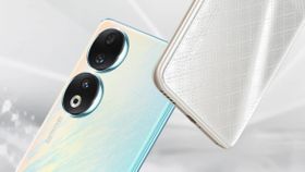 முழுசா வேற மாதிரி.. 200MP கேமரா.. 12GB ரேம்.. QUAD டிஸ்பிளே.. வெயிட்டிங் ஓவர்.. எந்த மாடல்?