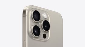 மிரளவிடும் iPhone 15 ப்ரோ.. மேட் கிளாஸ் பேனல்.. செராமிக் சீல்ட்.. 48எம்பி கேமரா.. என்ன விலை?