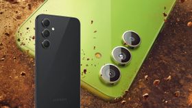 அல்வா மாதிரி 2 ஆஃபர்.. ஒரே நேரத்துல 2 Samsung போன்கள் மீது அபார விலை குறைப்பு.. என்ன மாடல்கள்? அல்வா மாதிரி 2 ஆஃபர்.. ஒரே நேரத்துல 2 Samsung போன்கள் மீது அபார விலை குறைப்பு.. என்ன மாடல்கள்?
