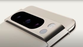 அரளவிட்ட அசூரன்.. 12GB ரேம்.. 1TB மெமரி.. SONY கேமரா.. QHD+ டிஸ்பிளே.. 5050mAh பேட்டரி.. எந்த மாடல்? அரளவிட்ட அசூரன்.. 12GB ரேம்.. 1TB மெமரி.. SONY கேமரா.. QHD+ டிஸ்பிளே.. 5050mAh பேட்டரி.. எந்த மாடல்?