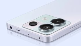 அடிச்சு தூக்கும் பட்ஜெட்.. வெறும் ரூ.17,320 போதும்.. 200MP கேமரா.. 12GB ரேம்.. 5100mAh பேட்டரி.. எந்த போன்? அடிச்சு தூக்கும் பட்ஜெட்.. வெறும் ரூ.17,320 போதும்.. 200MP கேமரா.. 12GB ரேம்.. 5100mAh பேட்டரி.. எந்த போன்?