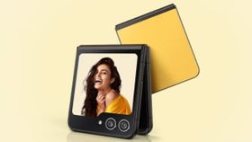 ஃபயரு டிஸ்கவுண்ட்.. முழுசா ரூ.18,000 கட்.. OIS கேமரா.. AMOLED டிஸ்பிளே.. சாம்சங் ஃபிளிப் மாடல்! ஃபயரு டிஸ்கவுண்ட்.. முழுசா ரூ.18,000 கட்.. OIS கேமரா.. AMOLED டிஸ்பிளே.. சாம்சங் ஃபிளிப் மாடல்!