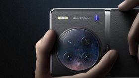 வேற லெவலில் இருக்கும் Vivo X100 சீரீஸ்.. அவசரப்பட்டு வேற எந்த Best Camera Phone-ஐயும் வாங்கிடாதீங்க! வேற லெவலில் இருக்கும் Vivo X100 சீரீஸ்.. அவசரப்பட்டு வேற எந்த Best Camera Phone-ஐயும் வாங்கிடாதீங்க!