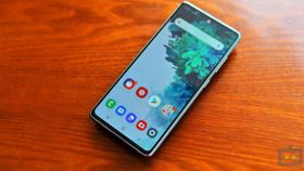 இதுதான் புதிய Samsung போன்.. 50MP கேமரா.. 25W சார்ஜிங்.. 128ஜிபி மெமரி.. LCD டிஸ்பிளே.. எந்த மாடல்?