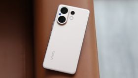 மொத்தமா மிரளவிட்ட VIVO போன்.. QUAD கர்வ் டிஸ்பிளே.. 6500mAh பேட்டரி.. 90W சார்ஜிங்.. ZEISS கேமரா.. எந்த மாடல்? மொத்தமா மிரளவிட்ட VIVO போன்.. QUAD கர்வ் டிஸ்பிளே.. 6500mAh பேட்டரி.. 90W சார்ஜிங்.. ZEISS கேமரா.. எந்த மாடல்?