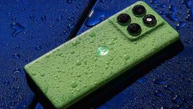 புதுசு வந்துருச்சு.. 18 சதவீத ஆபரில் பழசு.. 5500mAh பேட்டரி.. pOLED டிஸ்பிளே.. 256 மெமரியுடன் Motorola போன்! புதுசு வந்துருச்சு.. 18 சதவீத ஆபரில் பழசு.. 5500mAh பேட்டரி.. pOLED டிஸ்பிளே.. 256 மெமரியுடன் Motorola போன்!