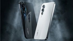 தூக்குங்கடா அந்த தங்கத்த.. ரூ.14,550 போதும்.. 12GB ரேம்.. 5000mAh பேட்டரி.. 33W சார்ஜிங்.. எந்த மாடல்? தூக்குங்கடா அந்த தங்கத்த.. ரூ.14,550 போதும்.. 12GB ரேம்.. 5000mAh பேட்டரி.. 33W சார்ஜிங்.. எந்த மாடல்?