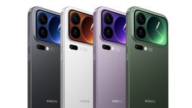 செஞ்சிட்டான் Xiaomi.. இதான் டா Phone-னு.. 8000mAh பேட்டரி, 200MP கேமரா, 100W சார்ஜிங், 16GB ரேம்!