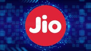 Reliance Jio जल्द ही बढ़ा सकता है प्रीपेड प्लान्स की कीमतें: जानिए वजह