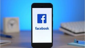 Facebook Tips & Tricks: कौन चेक करता है आपकी फेसबुक प्रोफाइल, ऐसे करें पता Facebook Tips & Tricks: कौन चेक करता है आपकी फेसबुक प्रोफाइल, ऐसे करें पता