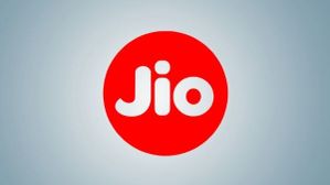 Jio Recharge: रिलायंस जियो के 1.5GB डेटा के साथ आने वाले प्रीपेड प्लान्स की पूरी लिस्ट Jio Recharge: रिलायंस जियो के 1.5GB डेटा के साथ आने वाले प्रीपेड प्लान्स की पूरी लिस्ट