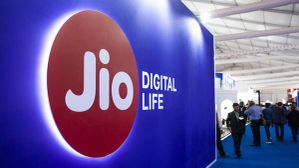 Reliance Jio 29 अगस्त को करना वाला है ये बड़ा ऐलान! Reliance Jio 29 अगस्त को करना वाला है ये बड़ा ऐलान!