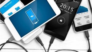 Phone Ko Charge Kaise Karen: बिना फ़ास्ट चार्जर के जल्दी से मोबाइल चार्ज कैसे करें?