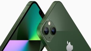 iPhone 13 पर फिर नहीं मिलेगी ऐसी डील! सिर्फ Rs 2,000 में खरीद ले जाएं घर