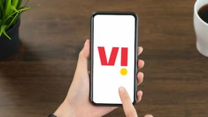 VI ने अपने कस्टमर्स के लिए लॉन्च किए दो नए प्रीपेड प्लान, Netflix कंटेंट की भी मिलेगी सुविधा VI ने अपने कस्टमर्स के लिए लॉन्च किए दो नए प्रीपेड प्लान, Netflix कंटेंट की भी मिलेगी सुविधा