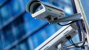 अपने घर या ऑफिस में लगवाने जा रहे हैं CCTV कैमरा, तो इन बातों का रखे विशेष ध्यान अपने घर या ऑफिस में लगवाने जा रहे हैं CCTV कैमरा, तो इन बातों का रखे विशेष ध्यान