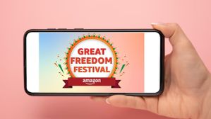 शुरू हुई Amazon Great Freedom Sale, स्मार्टफोन्स के साथ लैपटॉप पर भी मिल रही भारी छूट