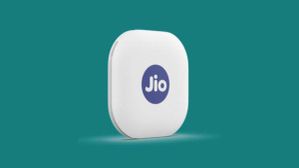 मात्र 1499 रुपये की कीमत पर लॉन्च हुआ JioTag Go, Apple के ट्रैकिंग डिवाइस को देगा टक्कर! मात्र 1499 रुपये की कीमत पर लॉन्च हुआ JioTag Go, Apple के ट्रैकिंग डिवाइस को देगा टक्कर!