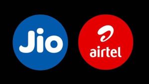 Jio और Airtel ने 365 दिनों वाले नए किफायती प्लान्स किए लॉन्च, अनलिमिटेड कॉलिंग के साथ इतने फायदें Jio और Airtel ने 365 दिनों वाले नए किफायती प्लान्स किए लॉन्च, अनलिमिटेड कॉलिंग के साथ इतने फायदें