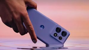 कमाल की डील! Edge 60 Pro लॉन्च से पहले Moto Edge 50 Pro की कीमत धड़ाम, मिल रहे तगड़े ऑफर्स कमाल की डील! Edge 60 Pro लॉन्च से पहले Moto Edge 50 Pro की कीमत धड़ाम, मिल रहे तगड़े ऑफर्स