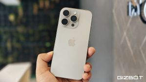 Trump Tariff News: ट्रंप का भारत पर टैरिफ वार, कितने महंगे हो जाएंगे iPhones?