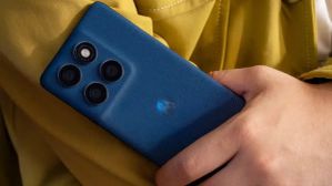 Motorola Edge 70 Leak: अल्ट्रा-थिन डिजाइन और पावरफुल फीचर्स, जल्द लॉन्च होगा नया फोन