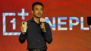 OnePlus 15: भारत में जल्द एंट्री करने को तैयार, मिलेगा नया डिजाइन और दमदार बैटरी