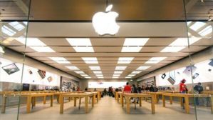 Apple ने दिया झटका! नौकरियों पर चली कैंची, स्ट्रक्चर में हुआ बड़ा बदलाव