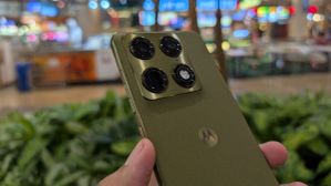 Motorola Signature भारत में लॉन्च: 100x जूम कैमरा के साथ आया अल्ट्रा-प्रीमियम स्मार्टफोन