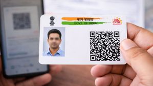 अब Aadhaar Card पर नहीं दिखेगा नाम-पता? UIDAI लाने वाला है नया QR Code वाला Aadhaar, जानिए पूरा बदलाव
