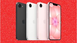 iPhone 17e vs iPhone 16e: किस अफोर्डेबल आईफोन को खरीदना फायदे का सौदा? किस पर लगाएं दांव