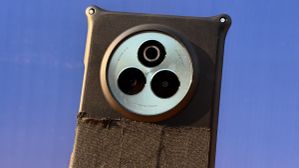 Realme P3 Pro Live Images Surface Online, Reveal Circular Dual-Camera Module Similar to Realme 14 Pro Realme P3 Pro Live Images Surface Online, Reveal Circular Dual-Camera Module Similar to Realme 14 Pro