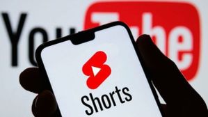 You Will Soon Be Able to Search for Things with Google Lens in YouTube Shorts