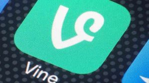 Elon Musk Confirms Vine Is Coming Back with Grok Imagine Elon Musk Confirms Vine Is Coming Back with Grok Imagine