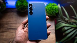 Samsung Galaxy S25 FE Review: A Reliable All-Rounder That Plays It Safe Samsung Galaxy S25 FE Review: A Reliable All-Rounder That Plays It Safe
