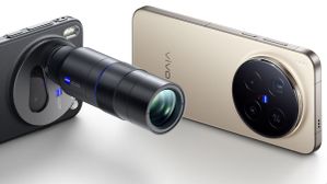 Vivo X300 Tipped to Debut in India with an Exclusive Red Color Option Vivo X300 Tipped to Debut in India with an Exclusive Red Color Option