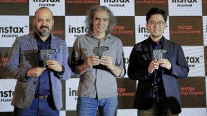Instax Mini Evo Cinema Hybrid Instant Camera Debuts in India With Built-In Printer and Cinematic Effects
