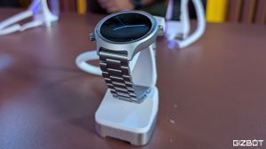 Moto Watch Review: A Stylish, No-Nonsense Smartwatch for Beginners 