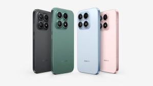 Xiaomi 17 and 17 Ultra Launched with Snapdragon 8 Elite Gen 5, 200MP Camera; Leica Leitzphone Joins Lineup