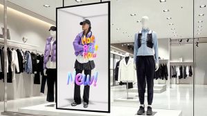 Samsung Brings AI And 3D Display Tech To Retail Spaces: Includes Glasses-Free 3D Displays