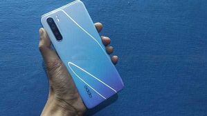 Oppo F15 ಫಸ್ಟ್ ಲುಕ್: ಮೀಡ್ರೇಂಜ್ ಬೆಲೆಯ ಸ್ಟೈಲಿಶ್ ಸ್ಮಾರ್ಟ್ಫೋನ್! Oppo F15 ಫಸ್ಟ್ ಲುಕ್: ಮೀಡ್ರೇಂಜ್ ಬೆಲೆಯ ಸ್ಟೈಲಿಶ್ ಸ್ಮಾರ್ಟ್ಫೋನ್!