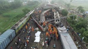Train Accident: 35 ಪೈಸೆಯ ರೈಲು ಪ್ರಯಾಣ ವಿಮೆಯಲ್ಲಿ 10 ಲಕ್ಷದವರೆಗೆ ಪರಿಹಾರ ಪಡೆಯಬಹುದು!  