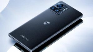 Motorola: 200 MP ಕ್ಯಾಮೆರಾ, 8GB RAM.. ಮೊಟೊರೊಲಾದ ಈ ಫೋನ್‌ಗಿದೆ ಬೊಂಬಾಟ್‌ ಅಫರ್!  